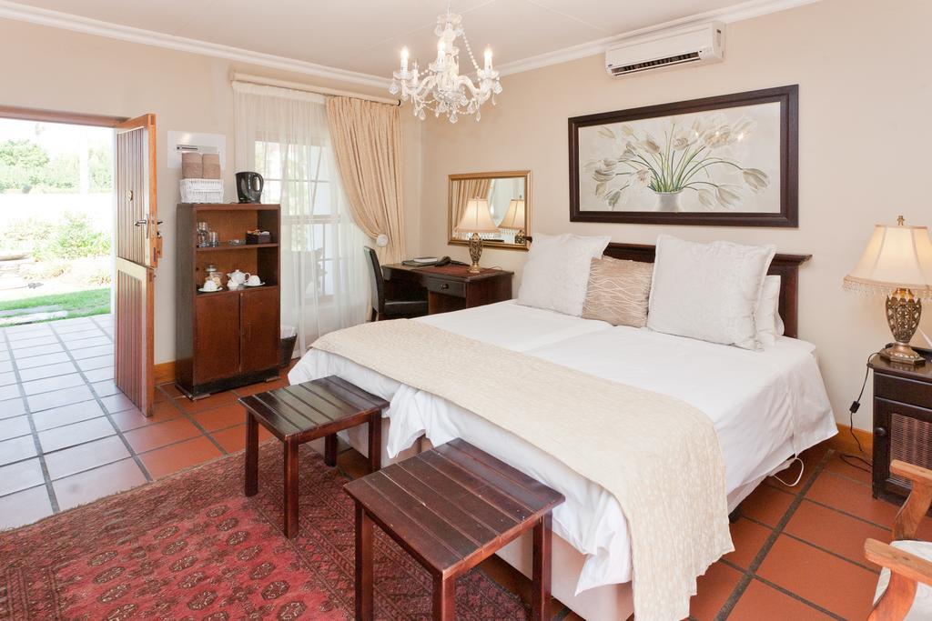 Oue Werf Country House Oudtshoorn Esterno foto